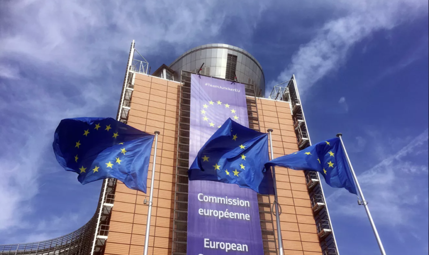 Евросоюз признал COVID-сертификаты двух стран