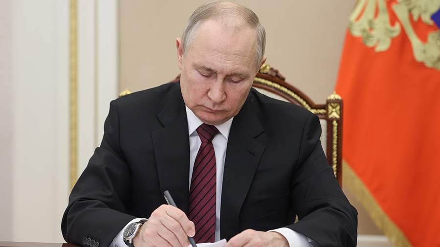 Путин подписал закон об интеграции новых регионов в образовательную сферу РФ